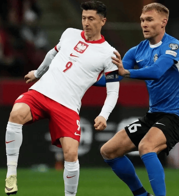 波兰国家队击败瑞士，挺进欧国联半决赛