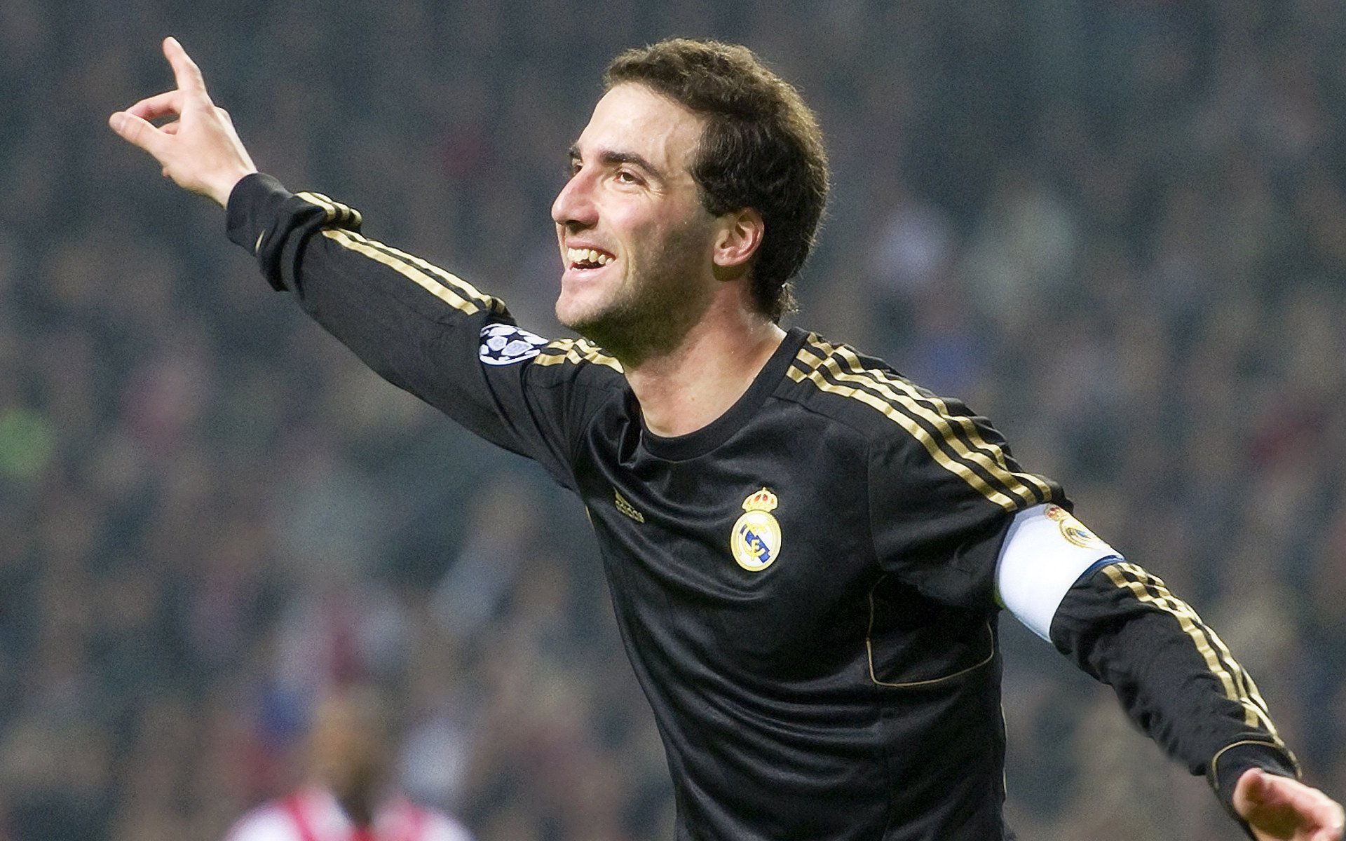 刷新纪录首场状态出色，热火观众沸腾！Scout重返赛场比赛高潮迭起